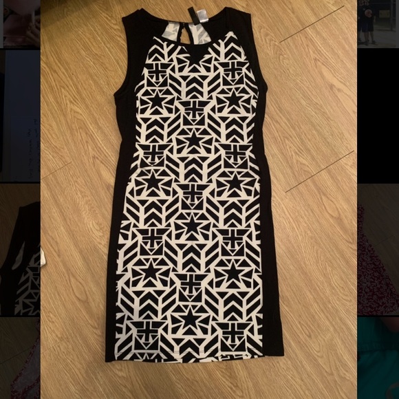 Women’s Dress - Picture 1 of 2